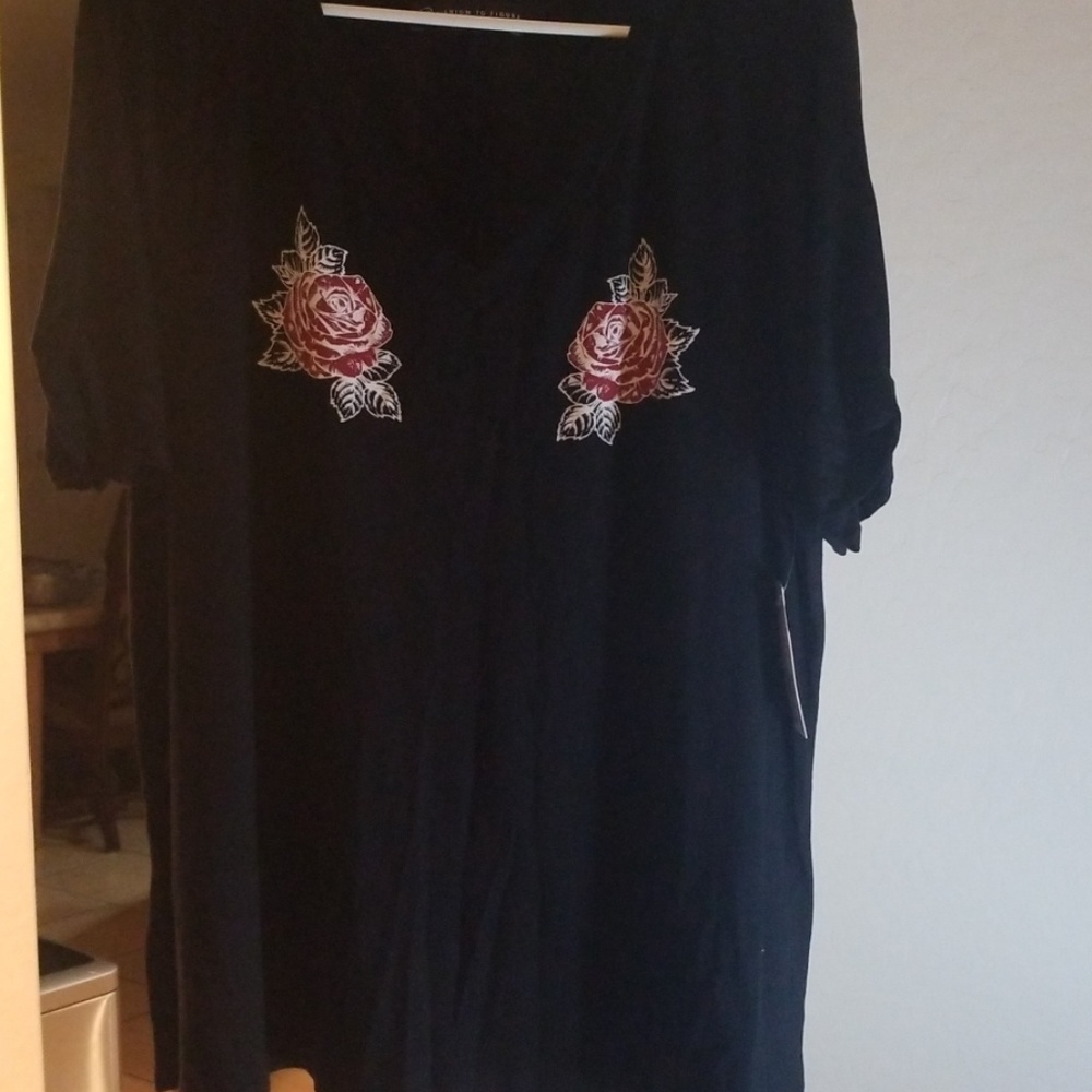 FTF ROSE TEE
